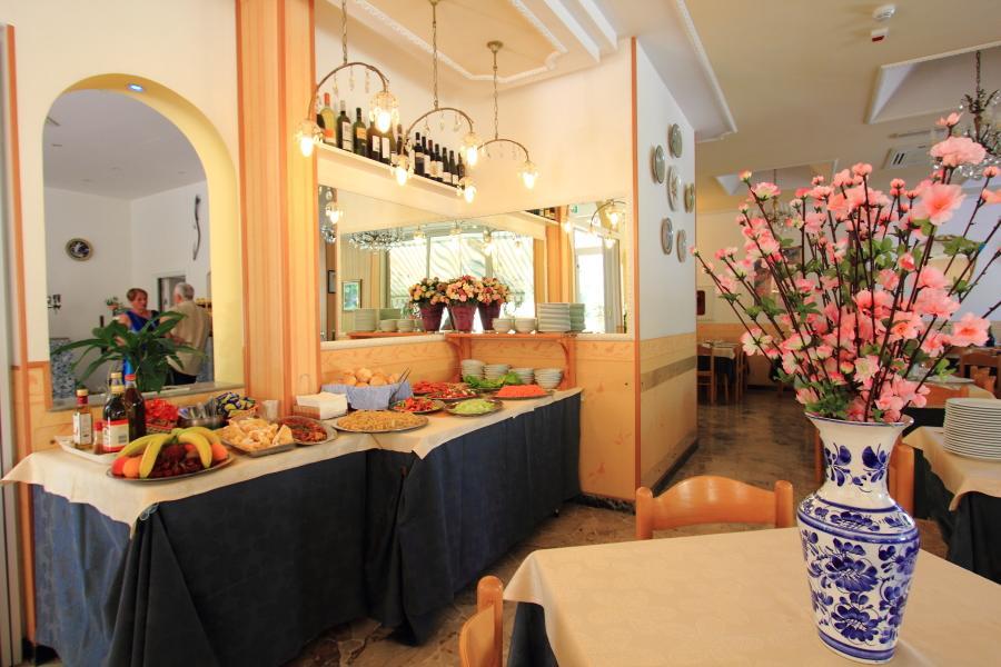 Hotel Moby Dick Rimini Ngoại thất bức ảnh